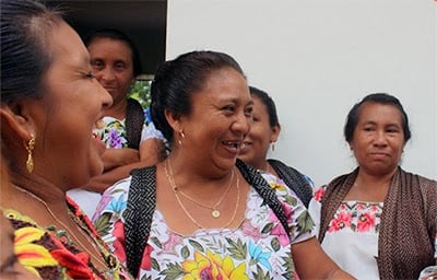 1. mujeres-yucatecas.jpg