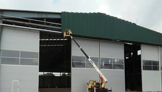 Aircraft-hangar