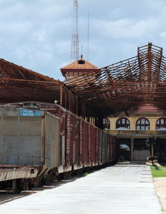 Laminas y Aceros Estacion tren.jpg