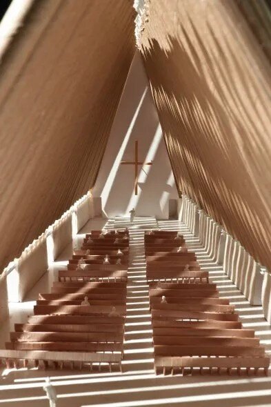 Catedral-de-cartón-Shigeru-Ban-maqueta-2