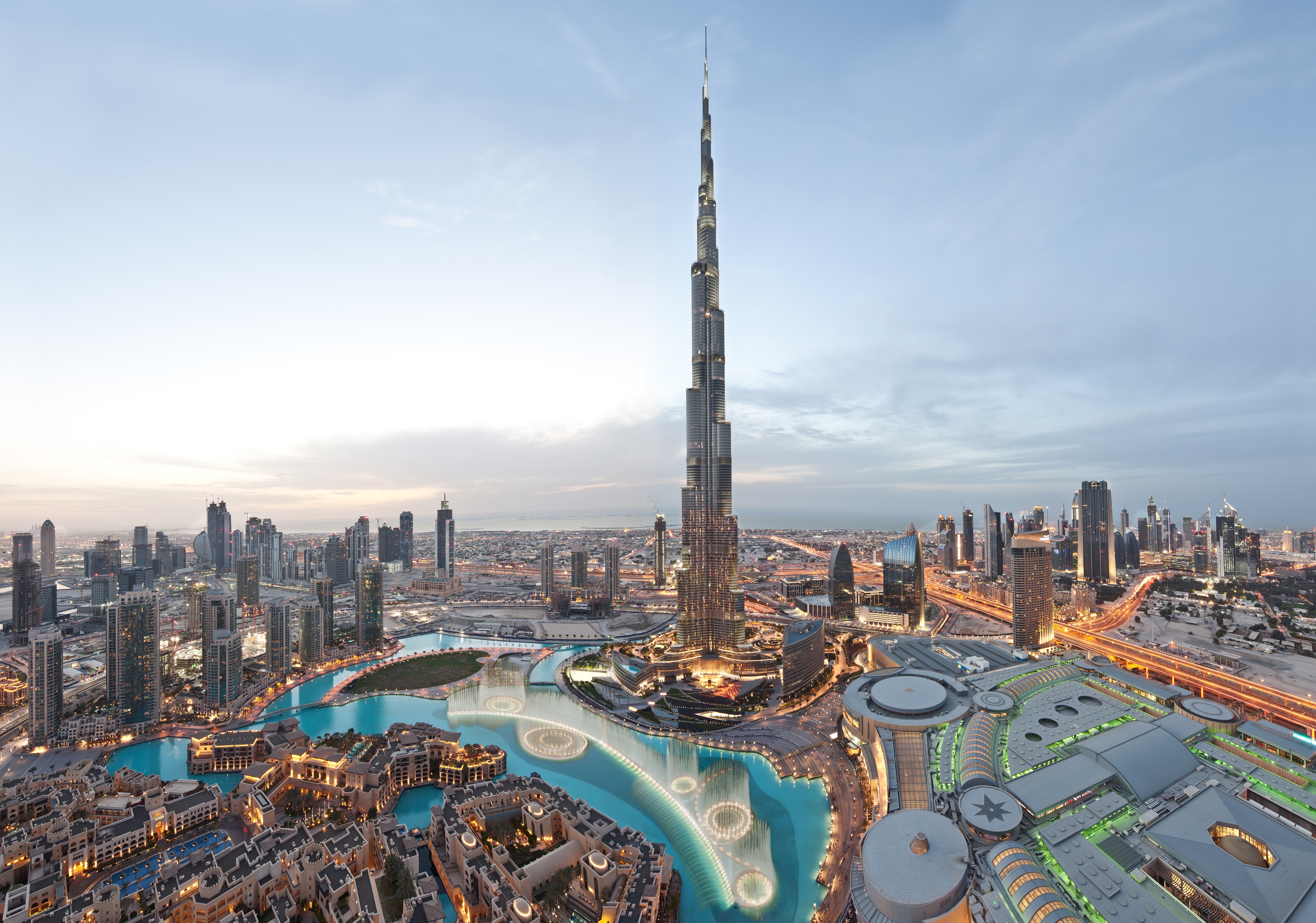 Laminas y aceros Dubai-Burj-Khalifa-Aerial-View-Amazing-wallpaper-1