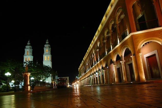 merida-de-noche-yucatan.jpg
