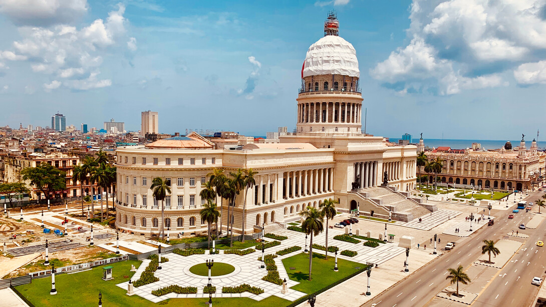 En-1982-recibe-La-Habana-Vieja-y-su-sistema-de-fortificaciones-la-condicion-de-Patrimonio-de-la