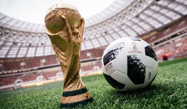 Laminas y Aceros trofeo balon mundial 2018