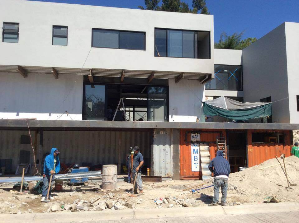 Forest-House-Construction-with-Containers-in-Guadalajara-Mexico-13