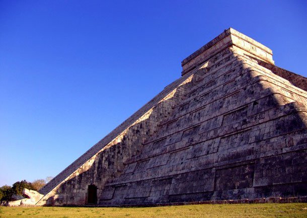 La llegada de Kukulcán a la Tierra