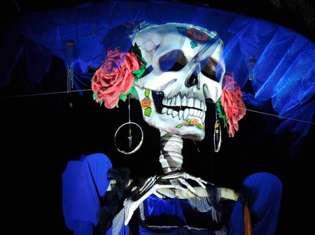 DIA DE MUERTOS MEXICO-TEOTIHUACAN-LAMINAS Y ACEROS.jpg