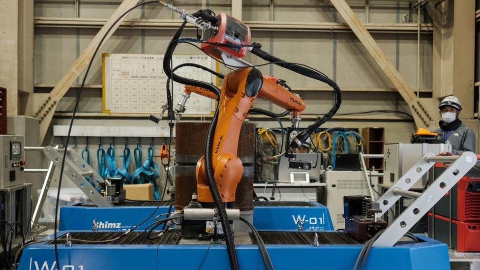 Laminas y aceros.robots que sustituyen mano de obra 3