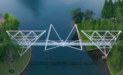 LAMINAS Y ACEROS PUENTE PEATONAL