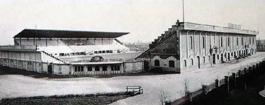San-Siro-Stadium-Giuseppe-Meazza-ArchEyes-54