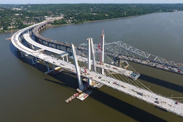 TAPPANZEE NEWYORK (002)