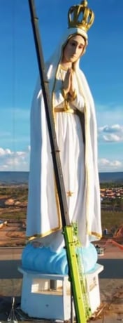 LAMINAS Y ACEROS CONSTRUCCION DE FATIMA EN BRASIL