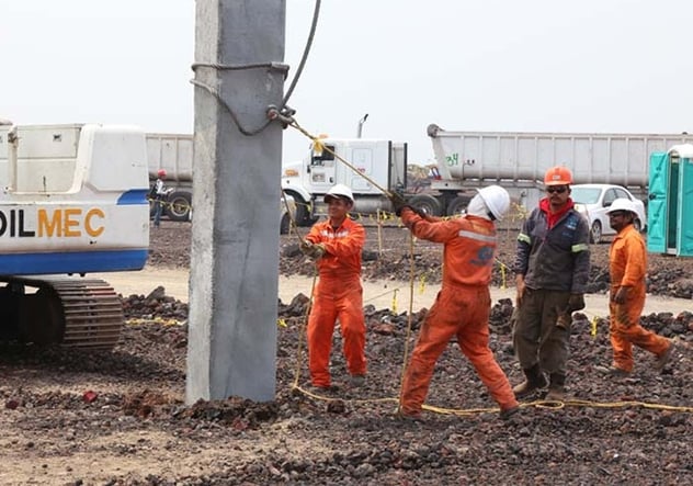 Laminas y aceros incado de piltoes del nuevo aeropuerto de la ciudad de mexico.jpg