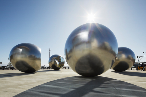 arquine_olafur_eliasson_seeing_spheres_1