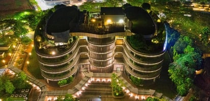 LAMINAS Y ACEROS ARQUITECTURA BIOFILICA