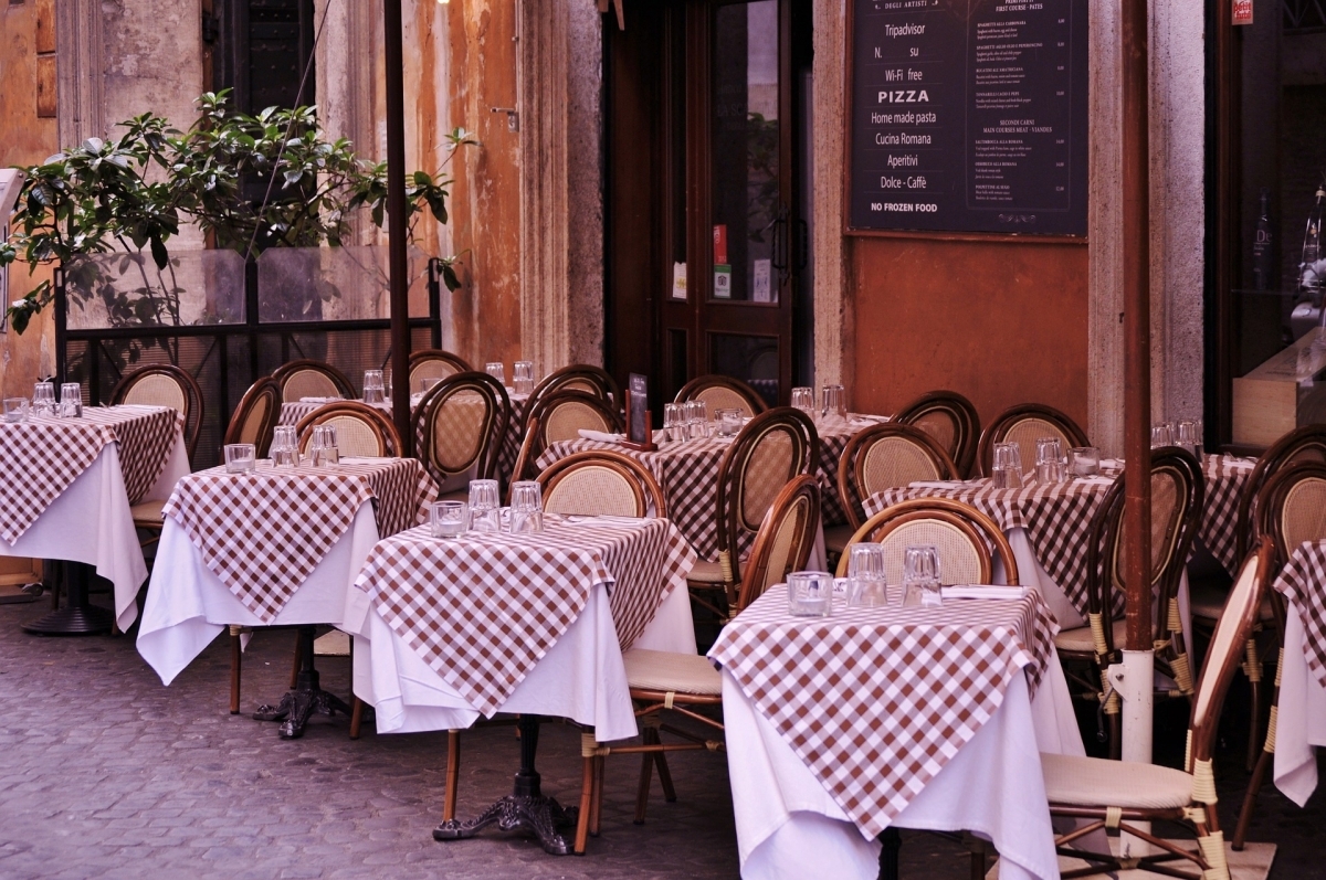 decoracion_para_restaurantes_estilo_bistro_frances