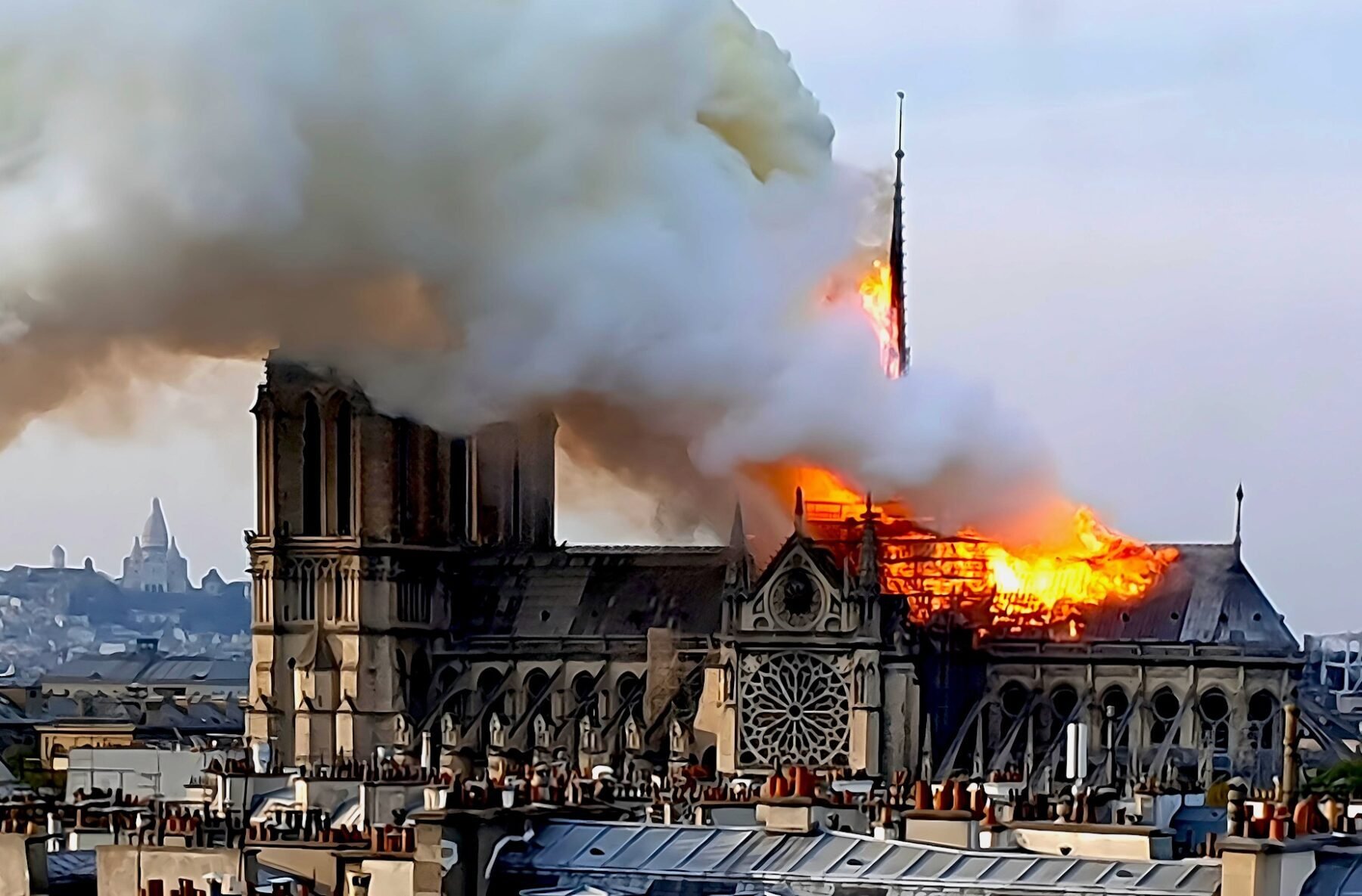 incendie-notre-dame-wikimedia-commons1-1800x1185