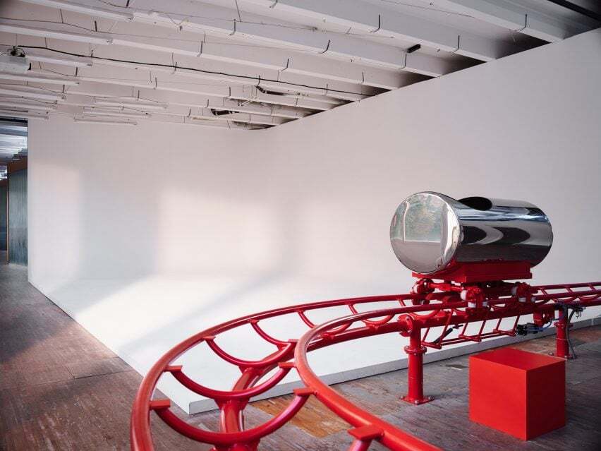 office-roller-coaster-great-exhibition-stockholm_dezeen_2364_col_12-852x639