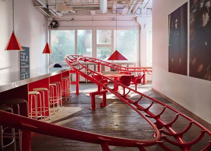 office-roller-coaster-great-exhibition-stockholm_dezeen_2364_col_3-852x609