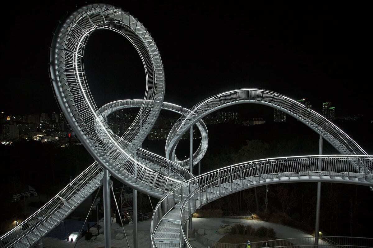 spacewalk-sculptural-staircase-rollercoaster-hwanho-park-pohang-south-korea-heike-mutter-ulrich-genth-my-modern-met-6