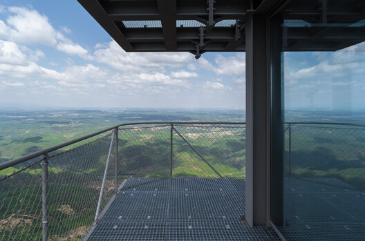 torre-de-vigia-da-serra-das-talhadas-siza-vieira-18