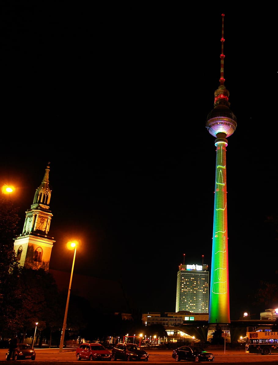 tv-tower-berlin-city-night a2